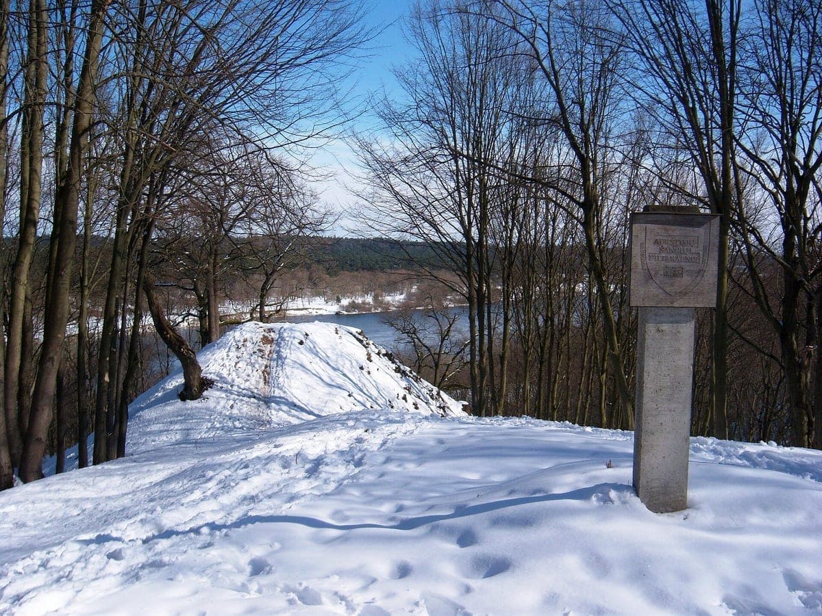Aukštųjų Šančių piliakalnis