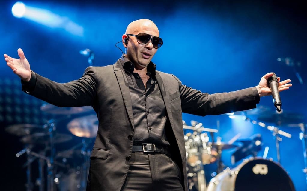 Pitbull skelbia dar vieną pasirodymą Lietuvoje